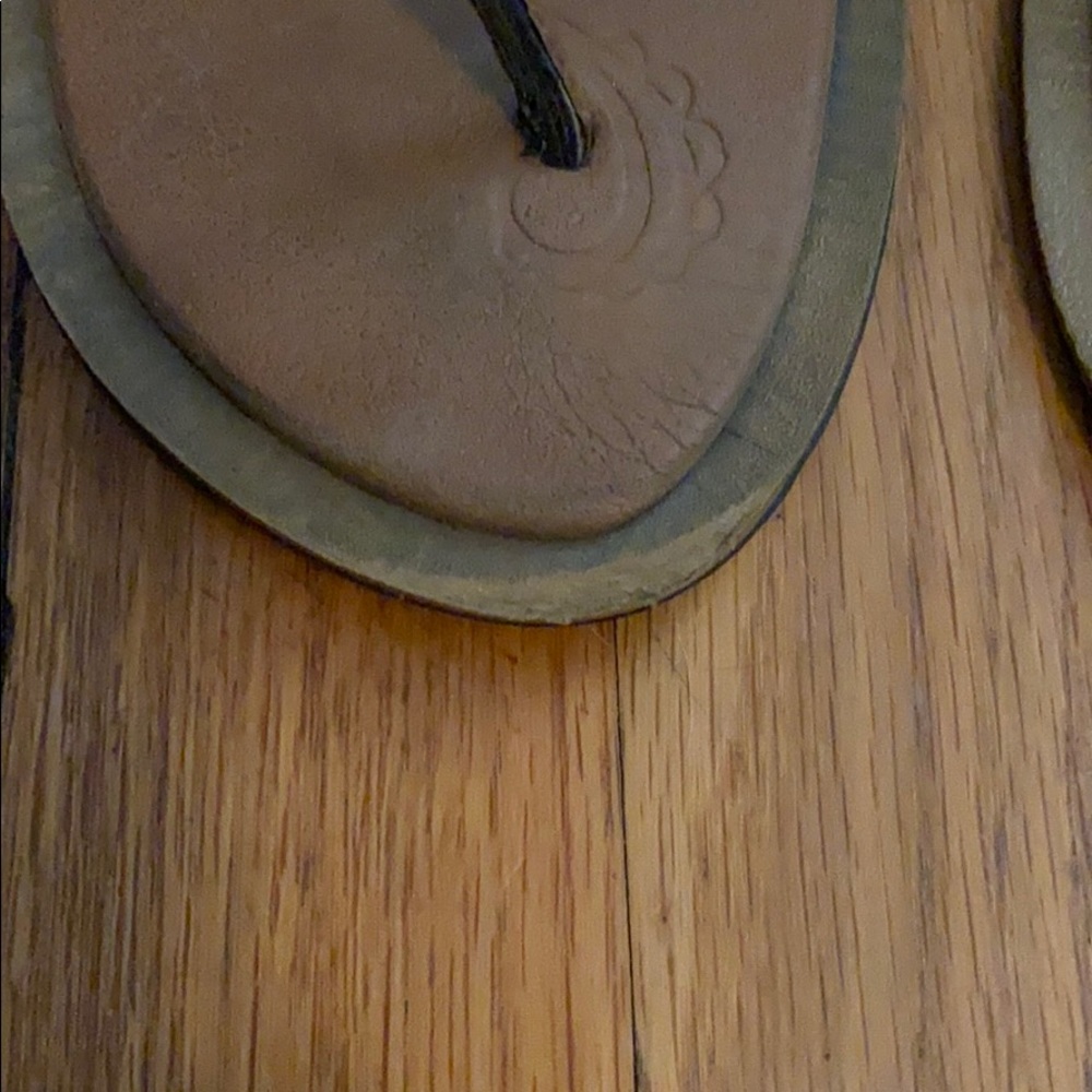 Clarks Thong Style Sandal - Picture 7 of 7